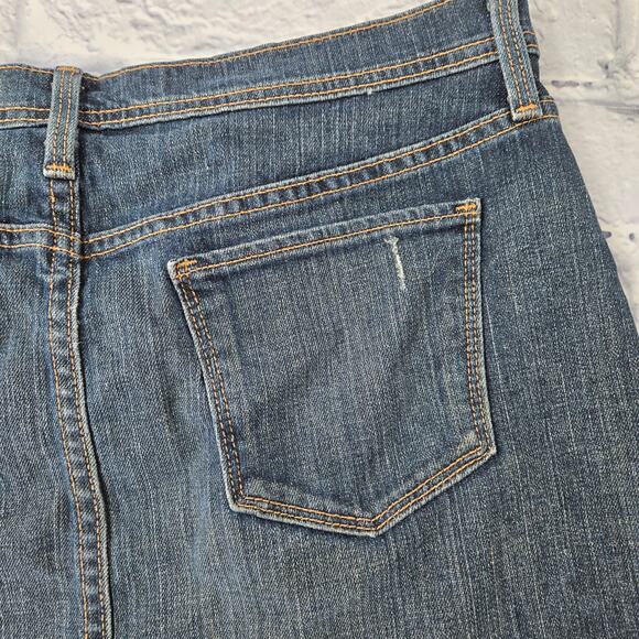 Gap Women's Distressed Denim Frayed Hem Skirt size 10 - Picture 6 of 11